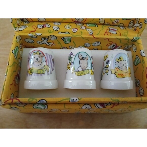 Muffy VanderBear Collection The Sewing Lesson Thimbles Muffy Hoppy Fluffy - Picture 3 of 12